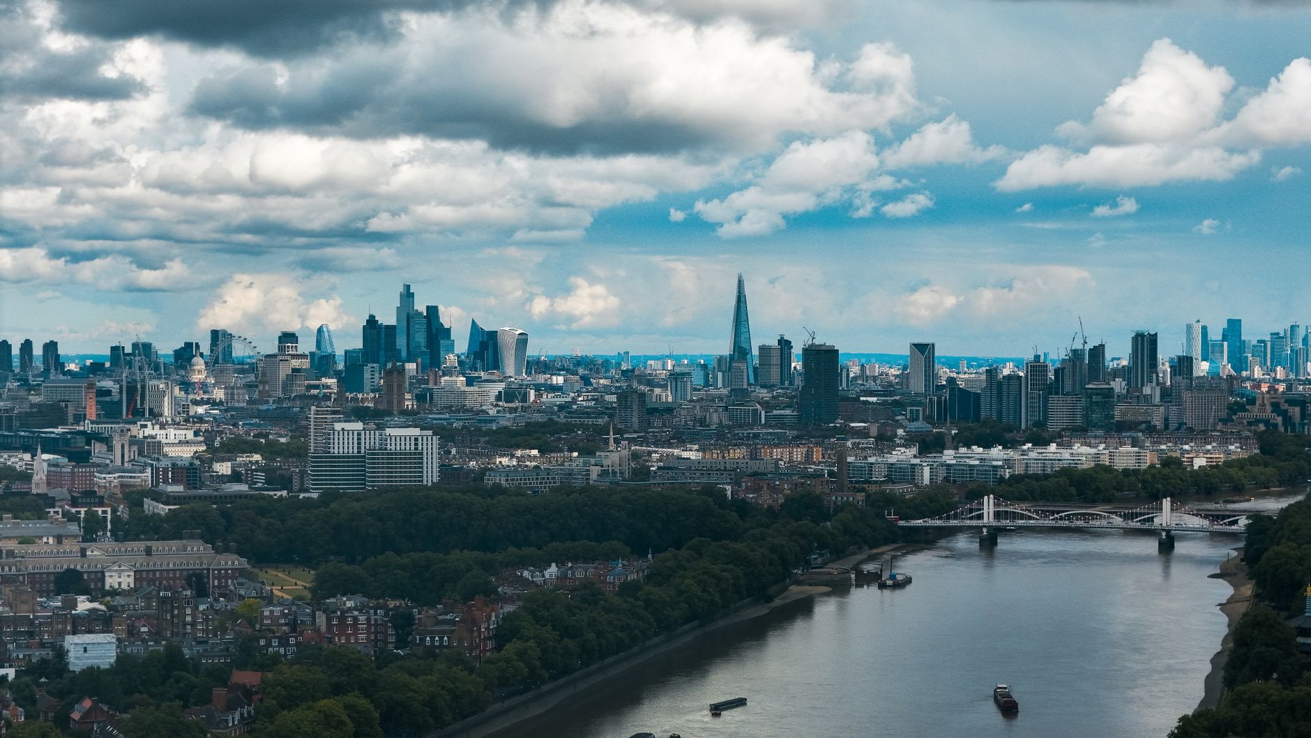 City of London financial district, the source of venture capital during the UK dot-com boom 1999 2001 history